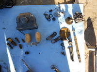 pics/carb-cleanup-01//05-carb-in-pieces-741-sml.jpg